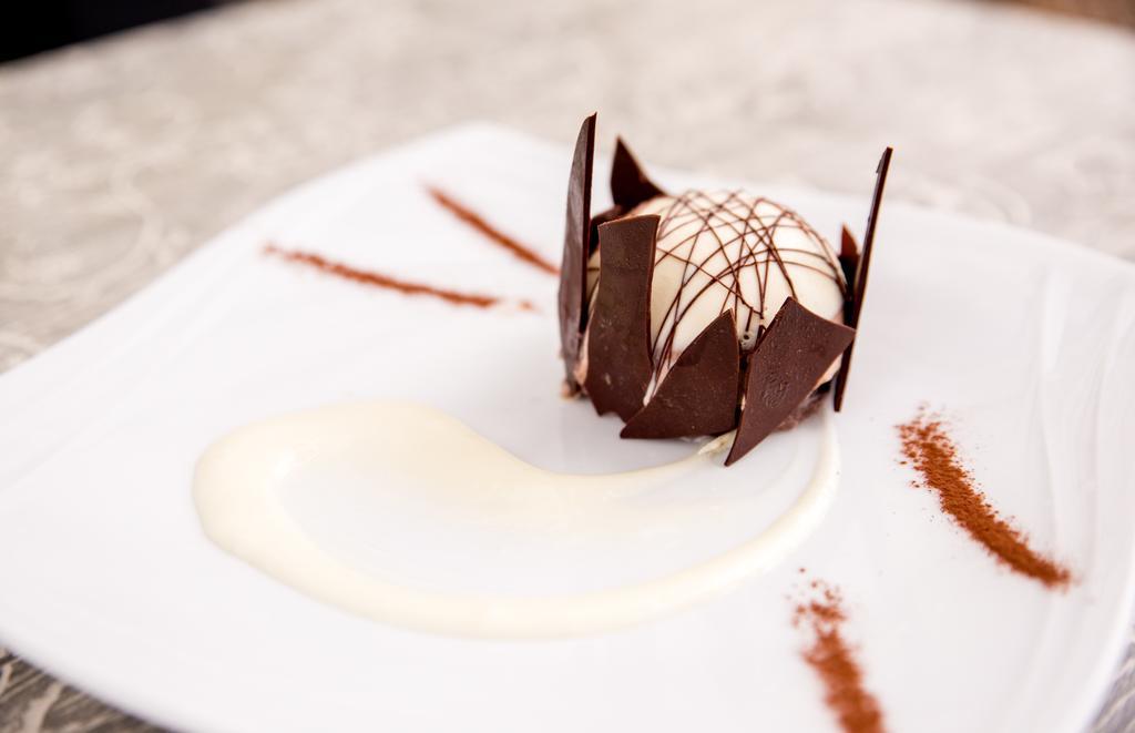 Logis Hotel Restaurant Des Chateaux Azay-le-Rideau Ngoại thất bức ảnh